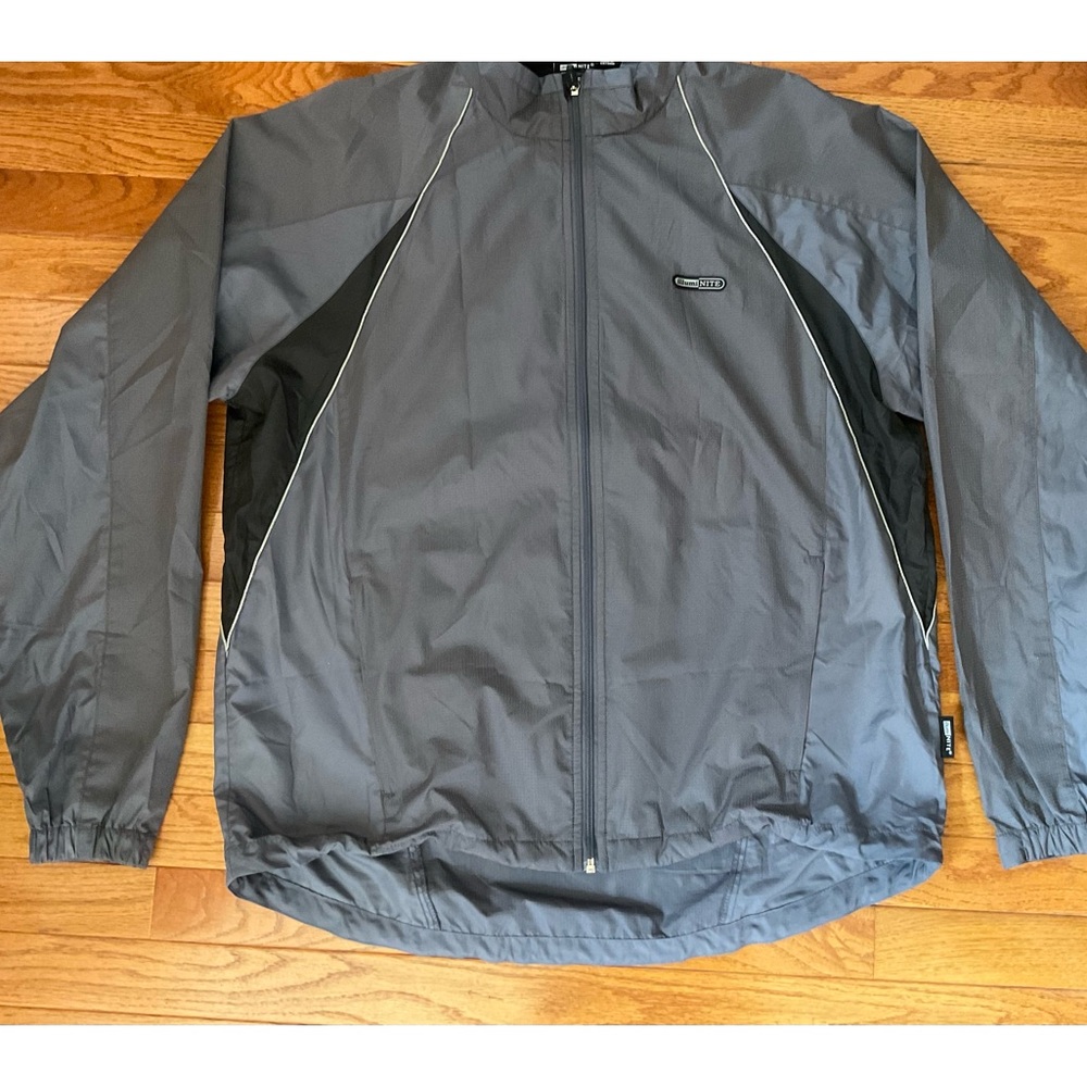 Men’s Illuminite Jacket Size XL